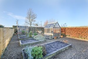 Photo 25- click for photo gallery